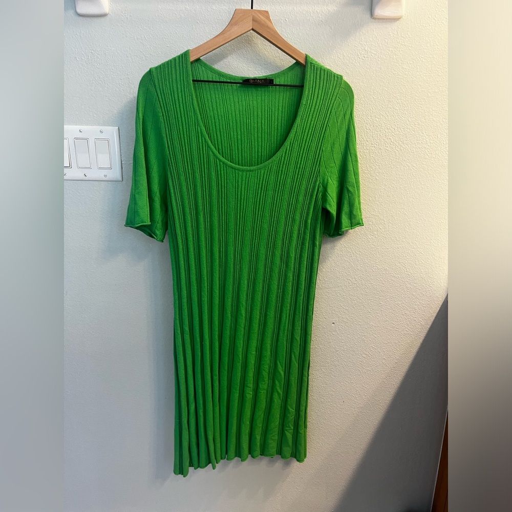 BIANA Stephanie Wave Rib Knit Short Sleeved Swing Dress; Bright Green size L - Picture 2 of 9